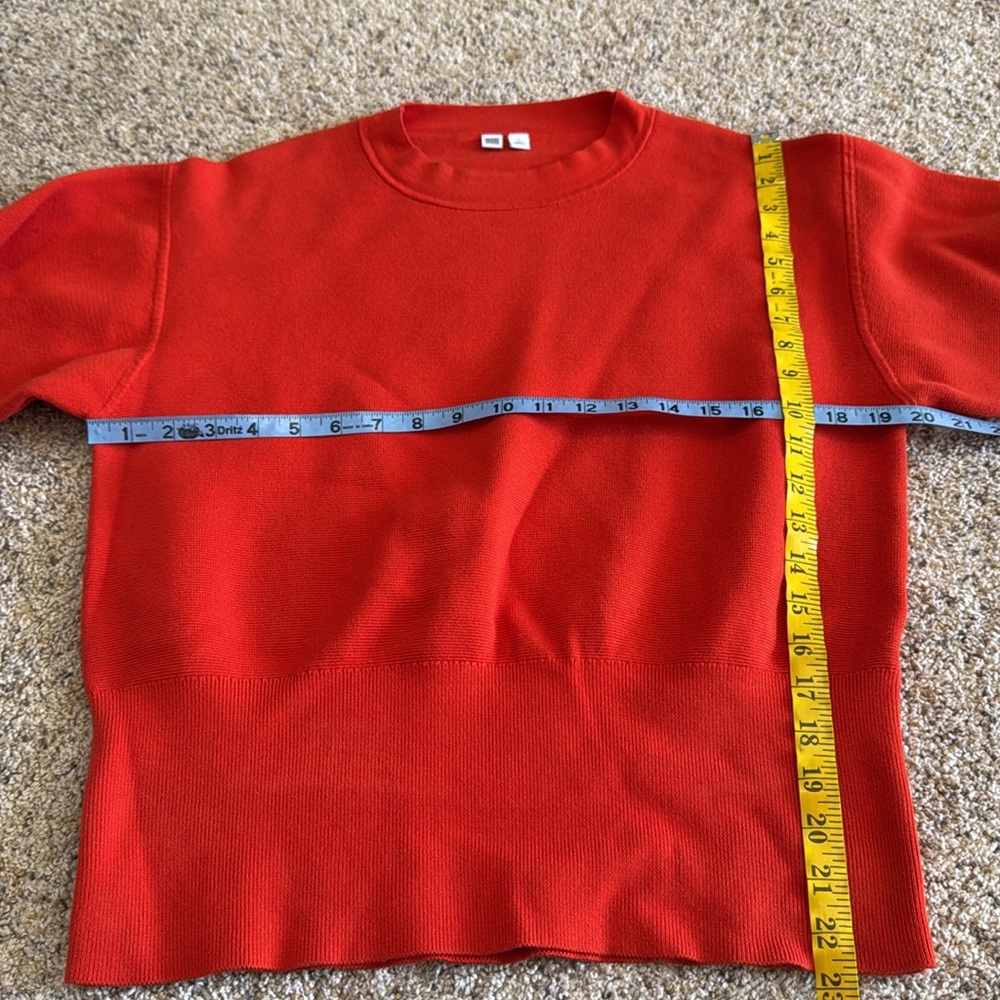UUUU Uniqulo Orange sweater in size large - Picture 5 of 10
